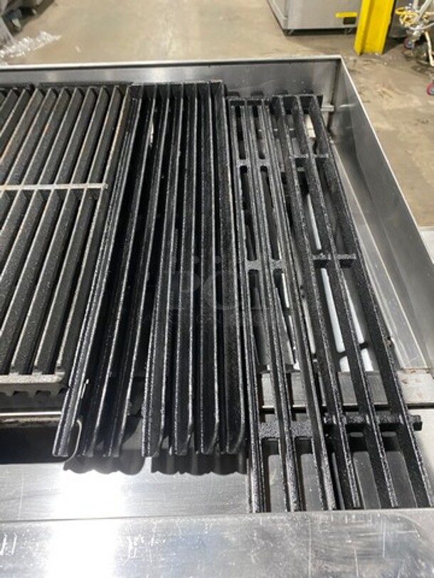 CPG Commercial Countertop Natural Gas Powered Char Broiler Grill! With Back And Side Splashes! All Stainless Steel! On Small Legs! - Image 6 of 11
