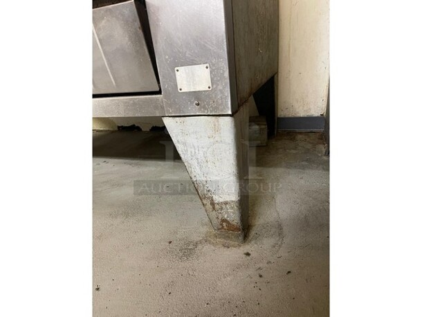 WOW! BAKERS PRIDE Natural Gas Powered Double Deck Y600 6 Pie Pizza Baking Oven! With Stones! Model Y600! On Legs! 2 X Your Bid Makes One Unit! Working When Removed!  - Image 3 of 11