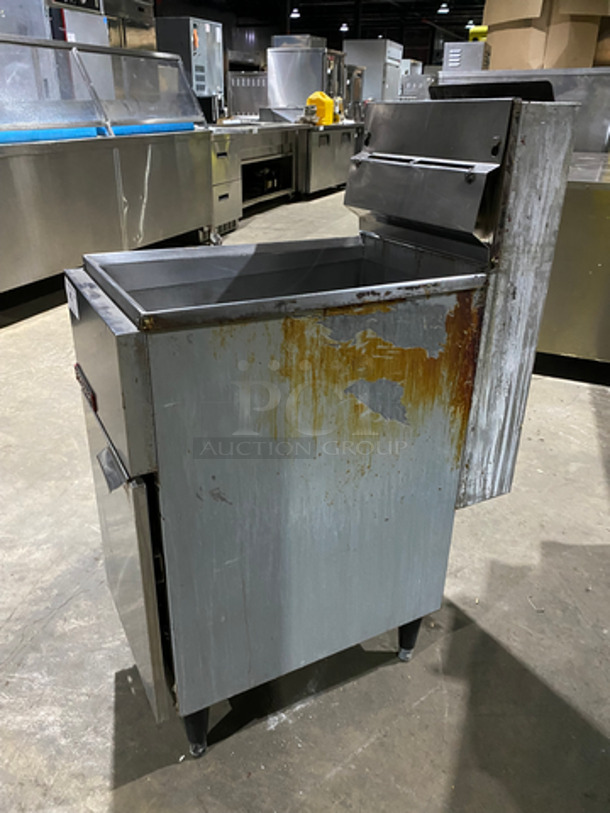 NICE! Cecilware Natural Gas Powered 4 Burner Deep Fat Fryer! All Stainless Steel! On Legs! - Image 2 of 7