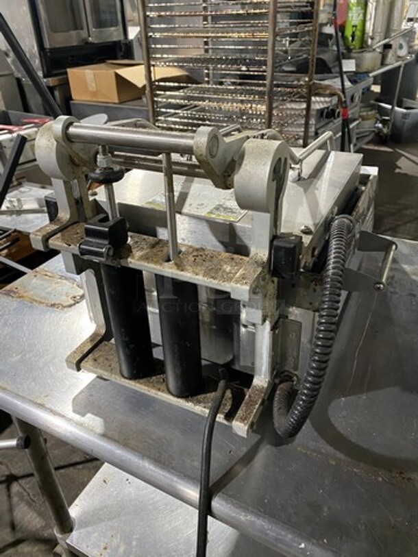 Star Pro Max Commercial Countertop Panini/Sandwich Grill! With Flat Press! All Stainless Steel! Model: GR14B SN: GS141210A0016 120V - Image 3 of 11