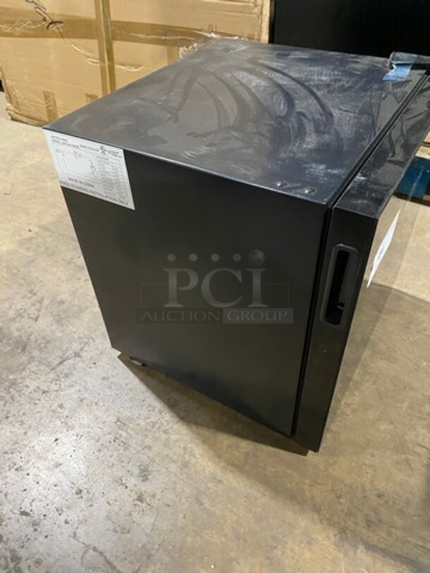 NEW! OUT OF THE BOX! SCRATCH-N-DENT! Arctic King Single Door Wine Bottle Cooler/Chiller! 16 Bottle Capacity! Model: AWCA016ADB 115V - Image 2 of 7