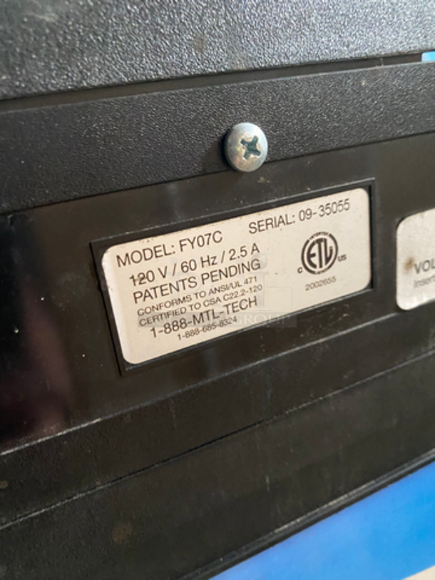 Commercial Reach In Freezer Merchandiser! Model: FY07C SN: 0935055 120V 60HZ 1 Phase - Image 6 of 7