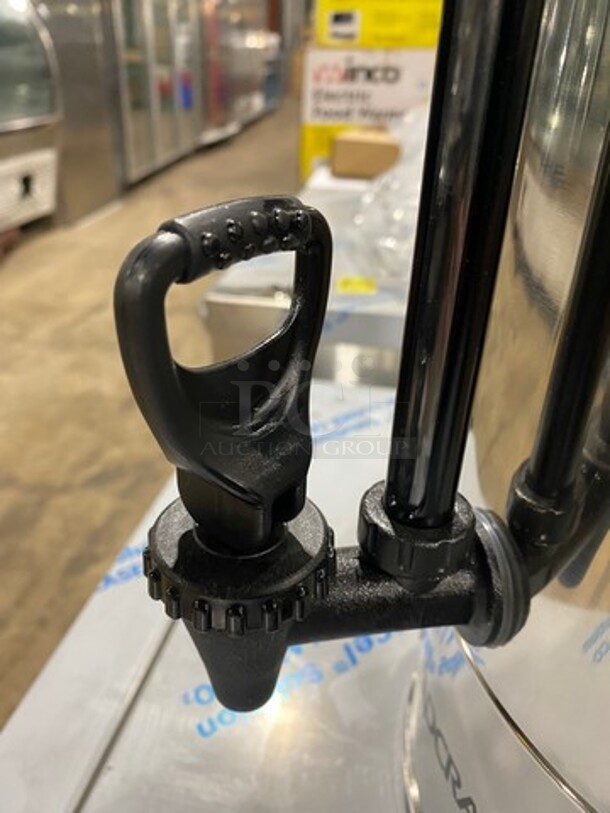 NEW! IN THE BOX! Adcraft Commercial Countertop Water Boiler/ Hot Water Dispenser! 40 Cup Capacity! Stainless Steel! Model: WB40 120V - Image 4 of 8