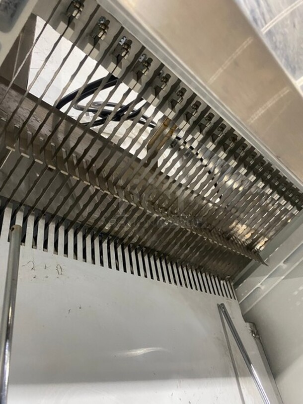 Twothousand Countertop Commercial Bread Slicer! All Stainless Steel! MODEL TTD7B 110V - Image 5 of 10