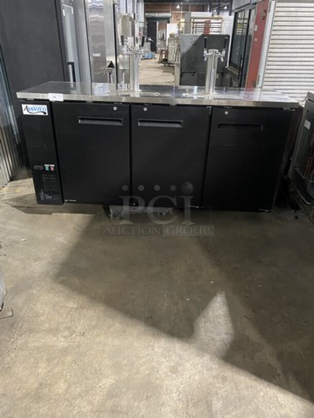 LATE MODEL! Avantco 3 Door Refrigerated 4 Tap Beer Kegerator! Model 178UDD378 Serial 913343001! 115V 1 Phase! 