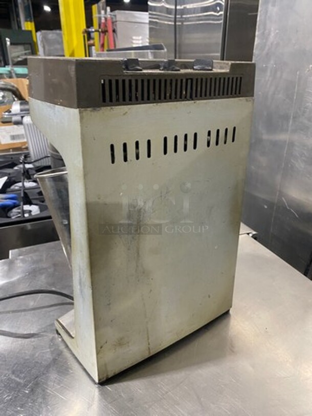 Hamilton Beach Commercial Countertop Professional 3 Spout Beverage/ Milkshake Mixer! Model: 9411 120V - Image 4 of 9