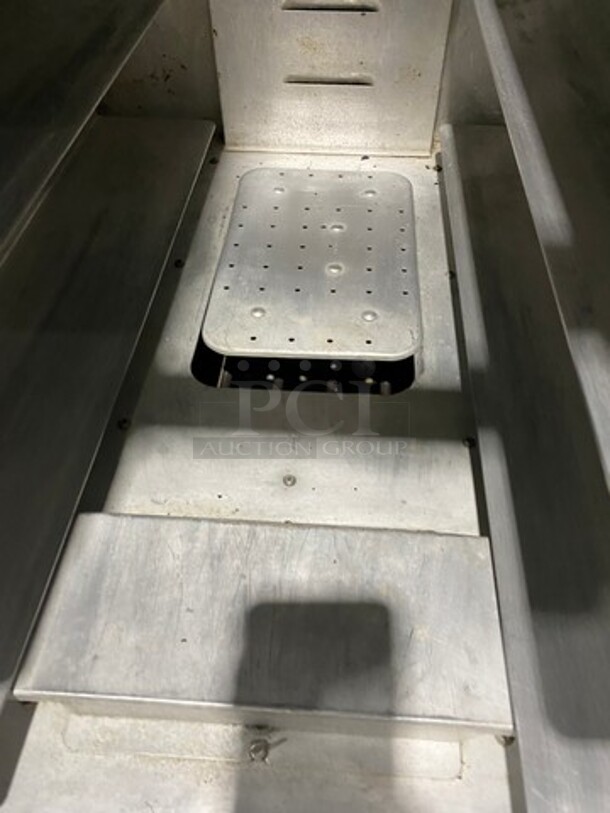 Cres Cor Commercial Insulated Warming/Proofing Cabinet! With 2 Half Doors! Holds Full Size Trays! All Stainless Steel! WORKING WHEN EMOVED! Model: 5495039 SN: HJGK5086A 120V 60HZ 1 Phase - Image 6 of 9