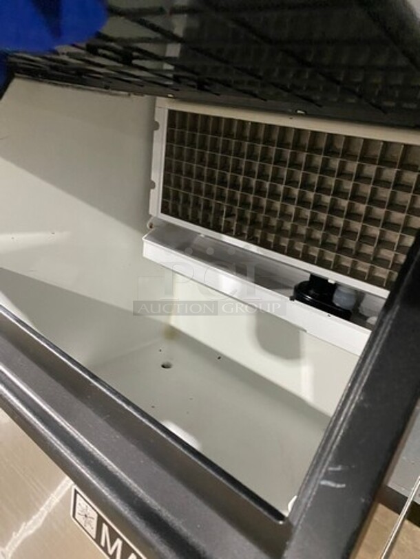 Maxx Ice Undercounter Automatic Ice Maker! With Stainless Steel Body! On Legs! Model: MIM250 SN: 02500517427 115V 60HZ 1 Phase - Image 8 of 9
