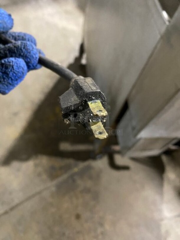 Henny Penny Commercial Electric Powered Pressure Fryer! All Stainless Steel! On Casters! Model: 600 - Image 11 of 12