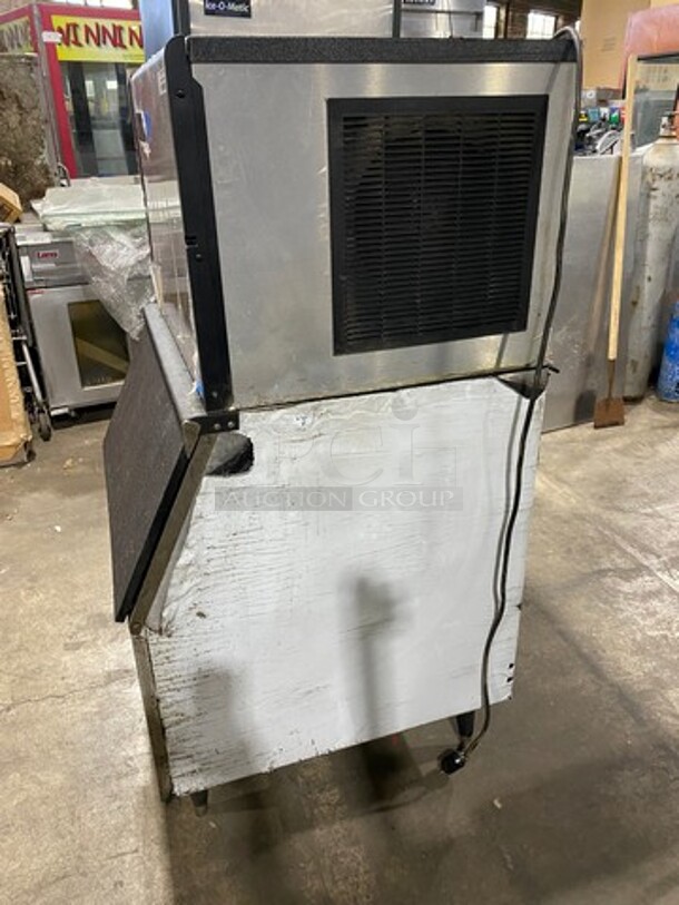Ice-O-Matic Commercial Ice Maker Machine! With Commercial Ice Bin! All Stainless Steel! On Legs! Model: ICE0400HA6 SN: 16071280010104 115V 60HZ 1 Phase, Model: B40PSA SN: F30038138Z - Image 2 of 8
