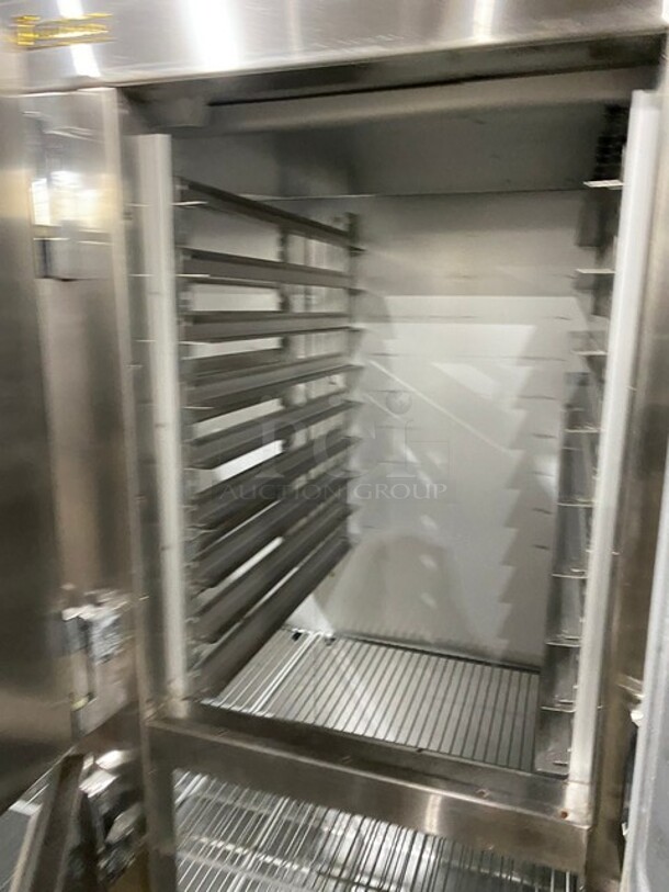NICE! Traulsen Commercial 4 Split Door Reach In Cooler! With Poly Coated Racks And Built In Pan Racks! All Stainless Steel! On Casters! Model: AHT232NUT122 SN: T722770L99 115V 1 Phase - Image 6 of 10