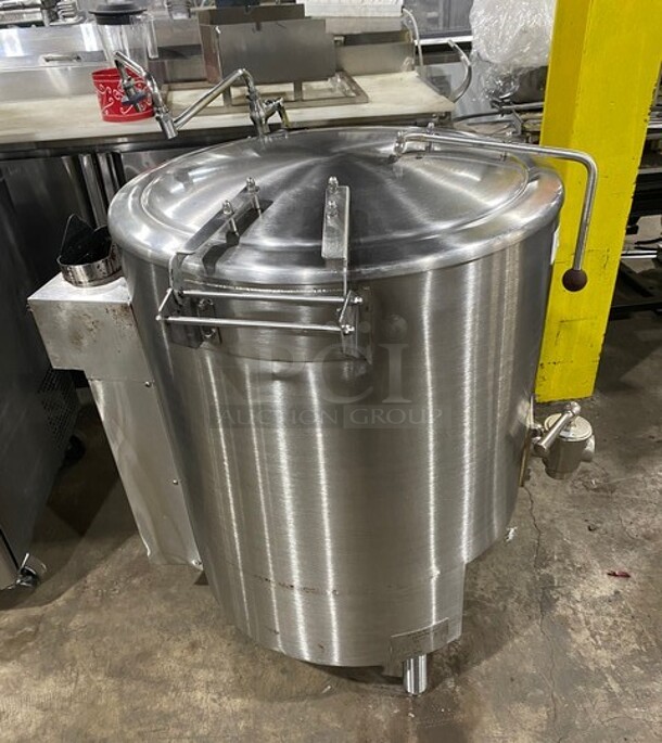 Nice! Vulcan Stainless Steel Jacketed Natural Gas Soup Kettle! On Legs! - Image 2 of 10