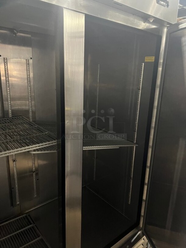 Argus Edesa Commercial 2 Door Reach In Cooler! With Poly Coated Racks! All Stainless Steel! MODEL EDRR49 SN:142260010400 115V - Image 6 of 8