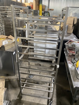 CHANNEL Metal Commercial Pan Transport Rack on Commercial Casters! MODEL: S3PR-5S SN:3538400641!
