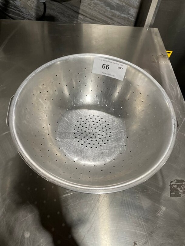 Commercial Stainless Steel Food Strainer!  - Image 1 of 4