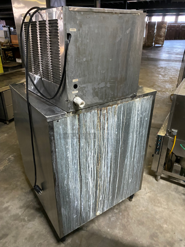 Follet Commercial Ice Machine Head! On Commercial Follet Ice Bin! All Stainless Steel! On Legs! 2x Your Bid Makes One Unit! Model: MCD400A 115V 60HZ 1 Phase - Image 4 of 9