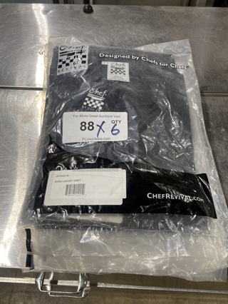 CHEFREVIVAL Knife and Steel Chef Jacket Black size-S! YOUR BID!