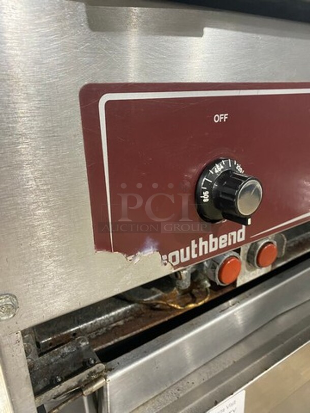 Southbend Commercial Countertop Natural Gas Powered Flat Top Griddle! With Back And Side Splashes! All Stainless Steel! - Image 8 of 9
