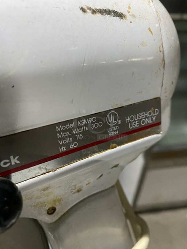 Kitchen Aid Counter Top Planetary Mixer! Model KSM90! With Bowl & Paddle! 115V 1 Phase!  - Image 6 of 8