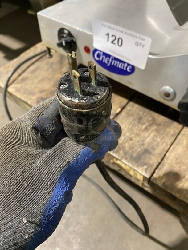 Globe Commercial Countertop Deli/ Meat Slicer! All Stainless Steel! Model: GC12D SN: 160352 115V 60HZ 1 Phase - Image 9 of 10