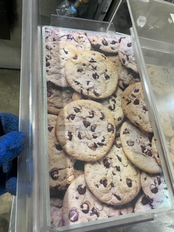 Countertop Dry Display Case Cookie Merchandiser! With 2 Clear Poly Trays! - Image 5 of 5