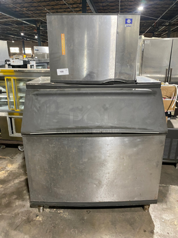 Manitowoc Commercial Ice Making Machine! With Commercial Ice Bin! All Stainless Steel! On Legs! Model: SD0602A SN: 110769769 208/230V 60HZ 1 Phase
