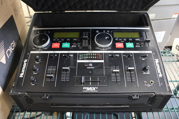 Numark CD Mix 1 Professional CD Mixing Console in Hard Case. 19x14x10