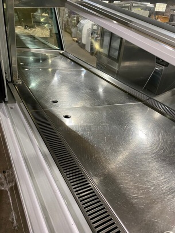 COOL! Kinco Commercial Refrigerated Open Grab-N-Go Display Case Merchandiser! With Front Cover! With Top Refrigerated Closed Display Case Merchandiser! With Rear Access Doors! 220V 60HZ 1 Phase - Image 5 of 10