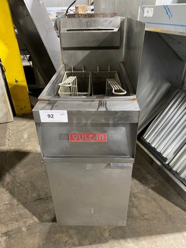 SWEET! Vulcan Commercial Natural Gas Powered Deep Fat Fryer! Single Side Splash Guard! With Frying Baskets! All Stainless Steel! On Casters! Model: 1GR4SM SN: 481664723