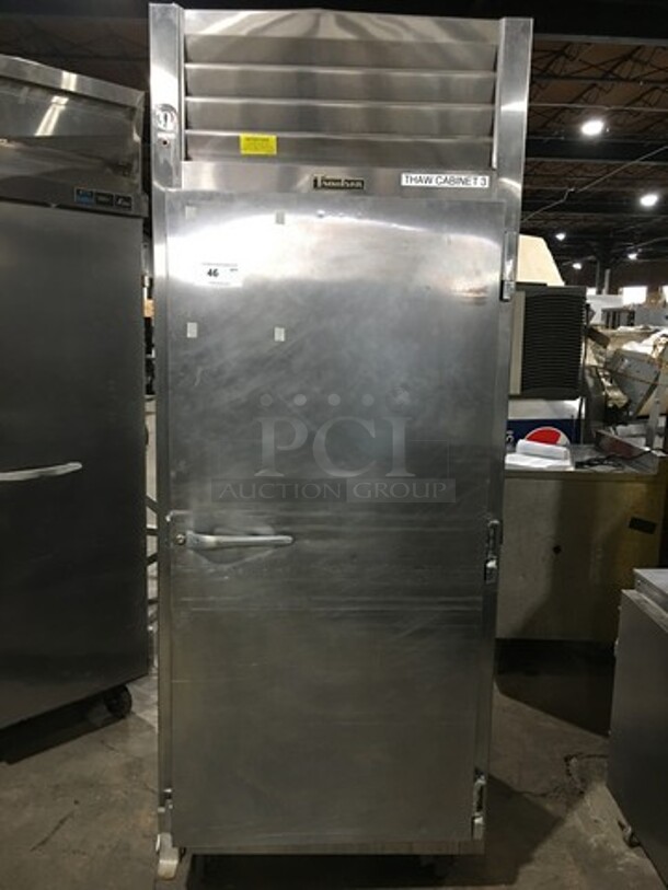 Traulsen Commercial Single Door Reach In Refrigerator! Solid Stainless Steel! On Casters! Model: RE132EZCF01 SN: T78555B08 115V 60HZ 1 Phase