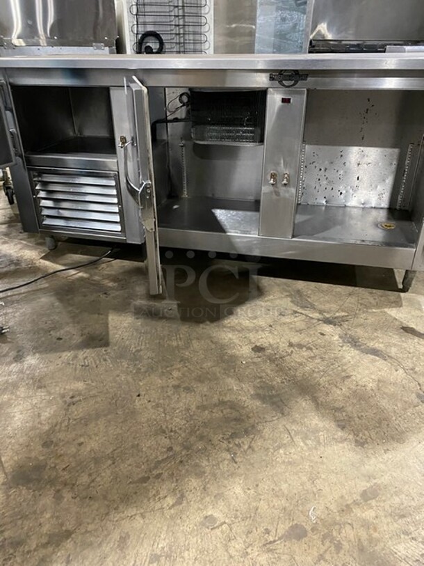 GZG Commercial 3 Door Lowboy/Worktop Cooler! All Stainless Steel! On Legs! 115V 60HZ 1 Phase - Image 5 of 8