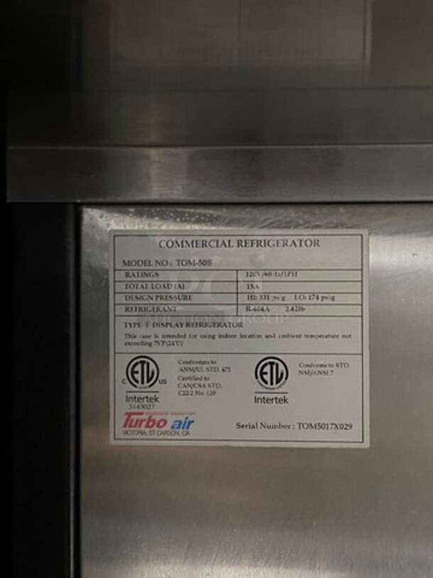 Turbo Air Commercial Refrigerated Open Grab-N-Go Case Merchandiser! With View Through Sides! With Front Cover! All Stainless Steel! Model: TOM50B SN: TOM5017X029 120V 60HZ 1 Phase - Image 6 of 8