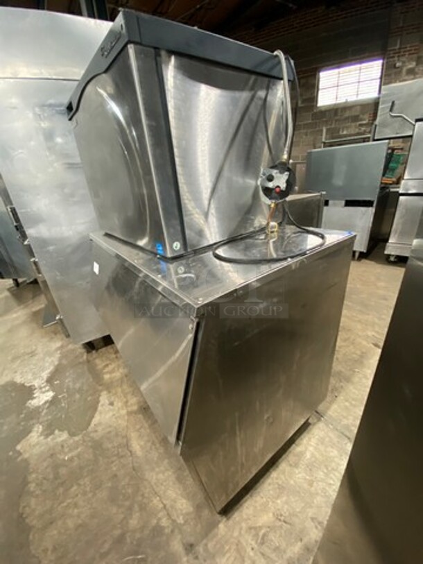 Scotsman Commercial Ice Maker Machine! With Commercial Ice Bin! All Stainless Steel! On Legs! Model: C0330SA1A SN: 08101320015627 115V 60HZ 1 Phase - Image 3 of 9