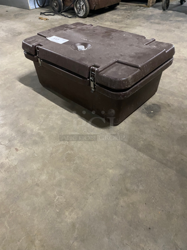 Cambro Insulated Food Pan Carrier! With Lid! - Image 2 of 5