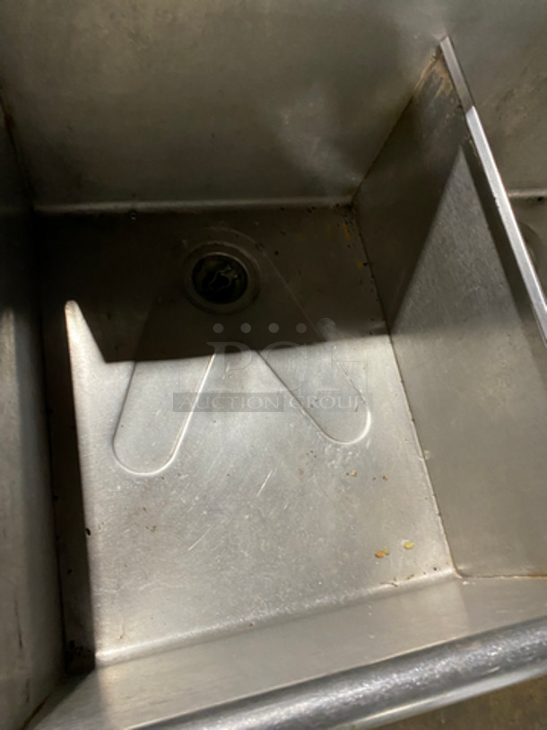 Commercial 3 Compartment Dish Washing Sink! With Single Side Drain Board! With Back Splash! On Legs! - Image 6 of 10