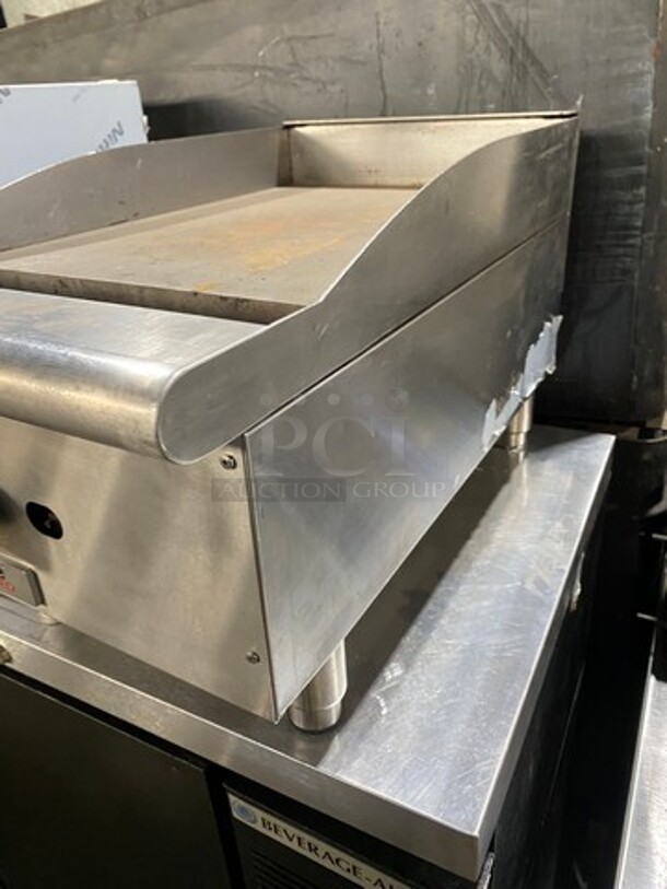 Cecilware Pro Commercial Countertop Gas Powered Flat Top Griddle! With Back And Side Splashes! All Stainless Steel! On Legs! - Image 3 of 8