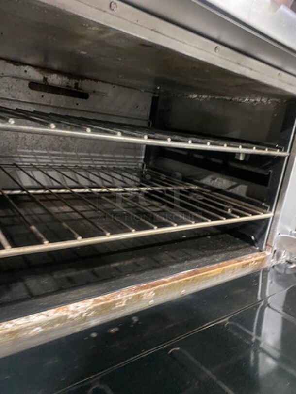 Vulcan Commerical Natural Gas Powered 10 Burner Stove! With Raised Back Splash And Salamander Shelf! With 2 Oven Underneath! All Stainless Steel! On Legs! - Image 8 of 11