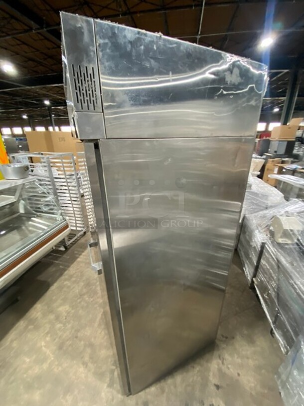 Hobart Commercial Single Door Warmer Proofer! All Stainless Steel! MODEL QE1 SN:321077613 120V 1PH  - Image 2 of 9