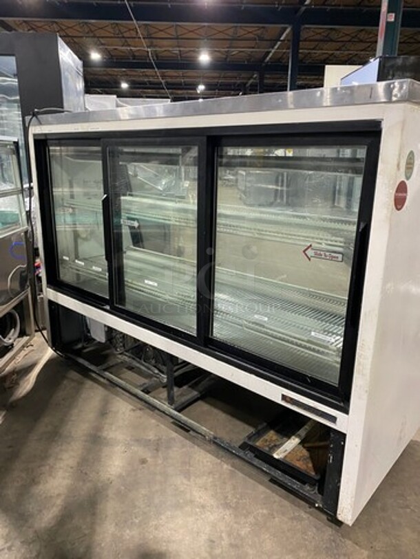 True Commercial Refrigerated Deli Display Case Merchandiser! With Slanted Front Glass! With Sliding Rear Access Glass Doors! Model: TSID723 SN: 4377737 115V 60HZ 1 Phase - Image 3 of 7