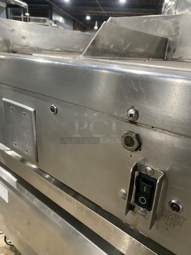 Woodstone Commercial Countertop Natural Gas Powered Flat Griddle! With Split Top! With Back & Side Splashes! All Stainless Steel! On Legs! - Image 7 of 10