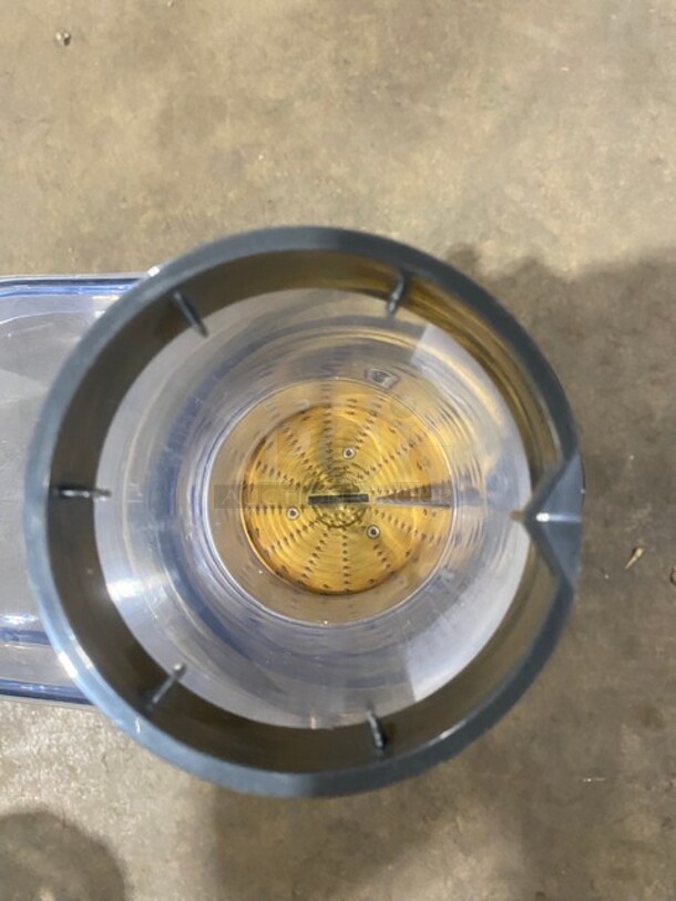 Breville Commercial Countertop Juicer! Stainless Steel! With Juice Pitcher! 120V! Model BJE530BSS! Working When Removed! - Image 4 of 7