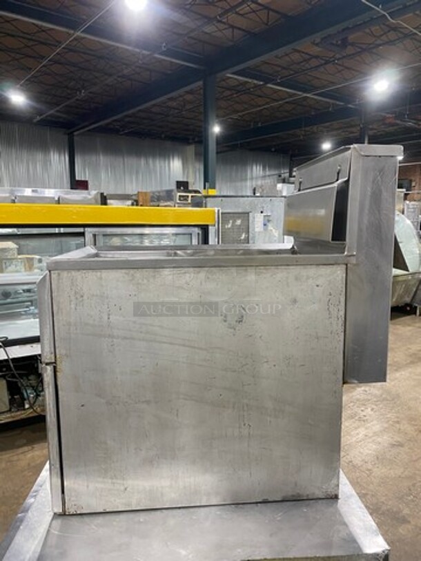 Commercial Countertop Natural Gas Powered Deep Fat Fryer! With Back Splash! All Stainless Steel! - Image 3 of 9