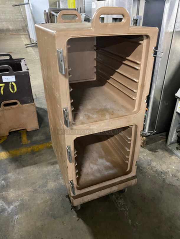 Cambro Insulated Food Pan Carriers! With Side Handles! 3x Your Bid! - Image 4 of 5