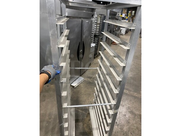 Metro Commercial Pan Transport Rack! On Casters! - Image 5 of 6