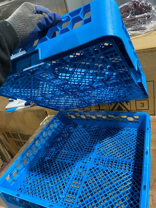 NEW! Carlisle Dish Rack! 2x Your Bid! - Image 3 of 8