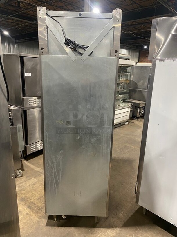 Victory Commercial Single Door Reach In Cooler! All Stainless Steel! On Legs! MODEL RS1DS7 SN:E0975722 115V 1PH - Image 4 of 9