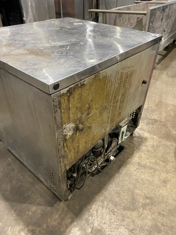 True Commercial 2 Door Lowboy/Worktop Cooler! All Stainless Steel! Model: TUC3634 SN: 6943839 115V 60HZ 1 Phase - Image 4 of 7