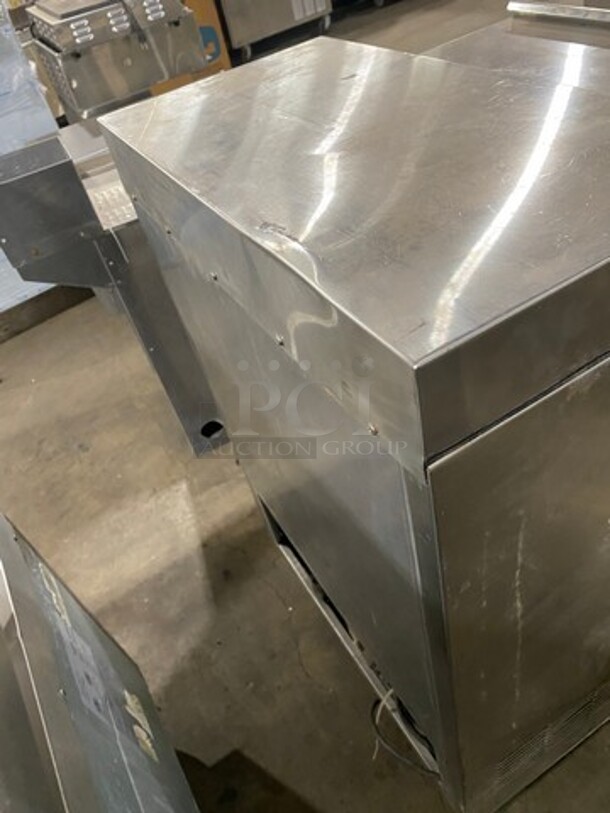 Beca Commercial Undercounter Glass Chiller! All Stainless Steel! On Legs! Model: BGFS124 SN: 00003123 115V - Image 4 of 9
