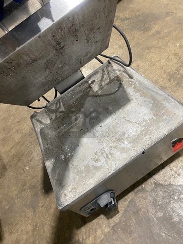 Vollrath Commercial Countertop Panini/Sandwich Grill! All Stainless Steel! Press With Flat Surface! - Image 5 of 7