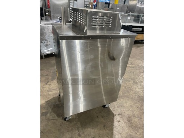 WOW! LIKE NEW! LATE MODEL! Southern Pride Commercial Electric Powered Smoker! All Stainless Steel! Model SC-200 Serial 8364! 208V! On Casters! Working When Removed!  - Image 4 of 9